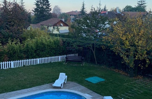 Izmit Villa | Villa with Heated Pool in Sapanca