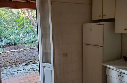 Procchio Villa | Idyllic Villa with Garden and Sea View, Rated 10/10