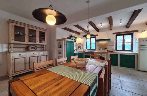 Bartolici Villa | Relaxing Villa with Pool & Ocean Views for Your Getaway
