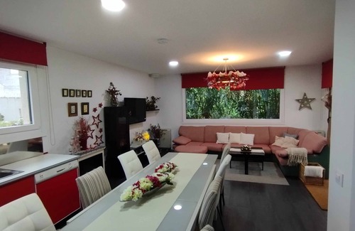 Santa Cristina de Cobres House | Inviting Villa with Pool & Ocean Views in Ría de Vigo
