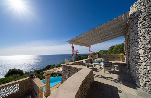 Corsano Villa | Exclusive Villa with Pool and Oceanfront Garden Escape