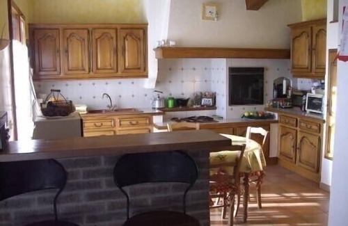 Menerbes Villa | Idyllic Villa with Pool and Breathtaking Luberon Views