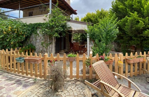 Old Datca Villa | Villa with Pool and View near Old Town in Datca