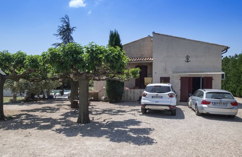 Maubec House | Idyllic Villa with Pool and Ocean View in Luberon