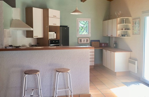 Le Canon House | Relaxing Villa with Pool, Sleeps 9 Near Pond and Ocean