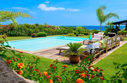 Puntaldia Villa | Oceanfront Villa Beth with Pool in Puntaldia - Rated 10/10