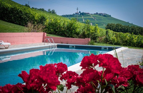 La Morra Villa | Enchanting Villa with Pool in Casa del Moré, Langhe
