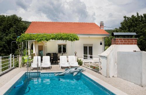 Krusvar Villa | Pet-Friendly Villa with Pool and Ocean Views near Split