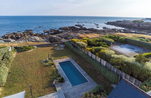 Batz-sur-Mer Villa | Relaxing Villa with Pool and Breathtaking Ocean Views