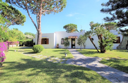 Forio Villa | Idyllic Villa with Pool, Tennis & Private Garden Retreat
