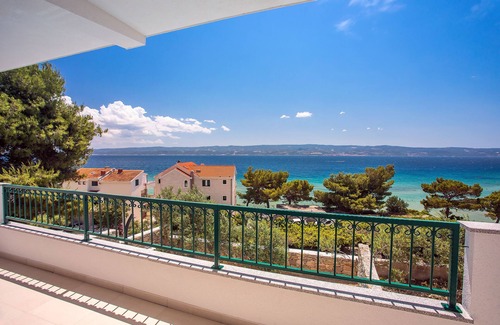 Omis Villa | Seaside Villa with Heated Pool, Steps from the Ocean