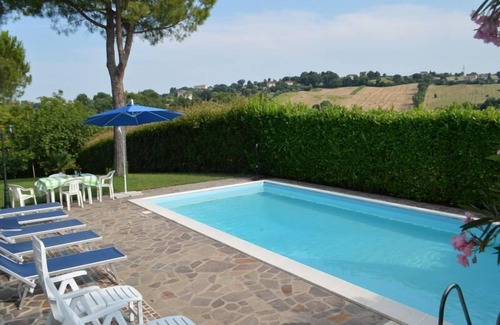 Colbuccaro House | Villa Rosa: Guest Rated 10/10 with Pool and Pet Friendly
