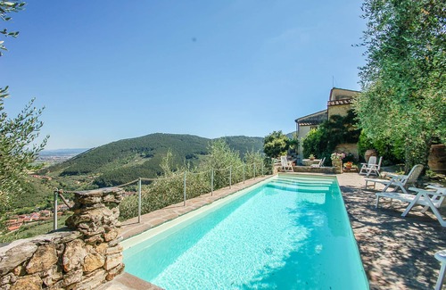 Buti House | Private Pool Villa with Panoramic Views near Pisa