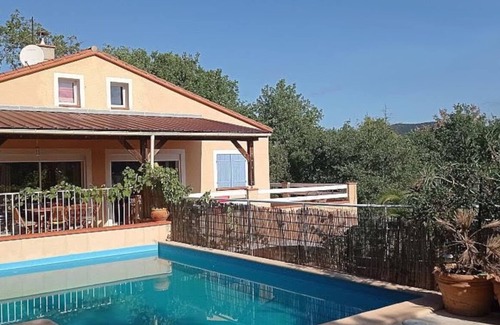 Reynes Villa | Tranquil Villa with Private Pool & Mountain Views Near Ceret