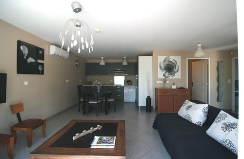 Mazan House | Idyllic Villa with Private Pool Near Village and Scenic Views