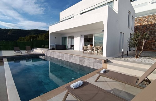 Alanya Villa | Scenic Villa 1004 with Ocean Views and Private Pool in Alanya
