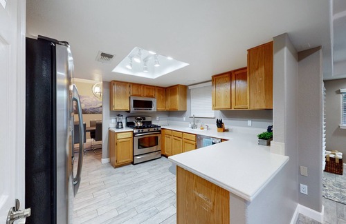 Ahwatukee Foothills House | Relaxing Villa with Private Pool, Spa & Lake Access