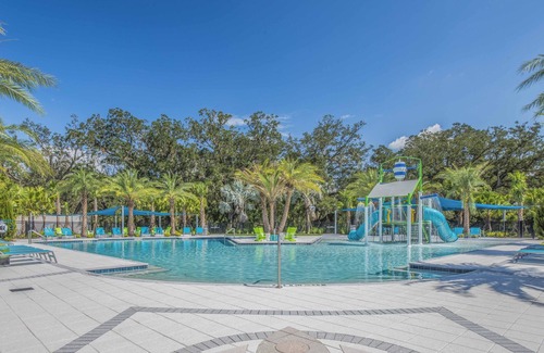 Veranda Palms Villa | Villa with Private Pool, Spa & Scenic Lake Views