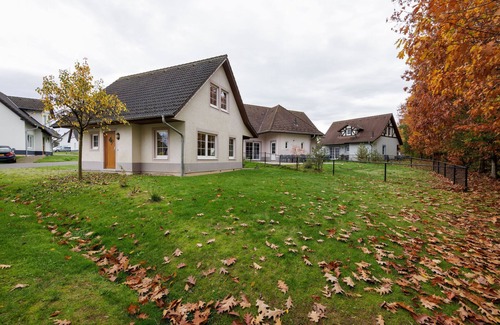 Ediger House | Relaxing Villa with Sauna Near Cochem Golf Course