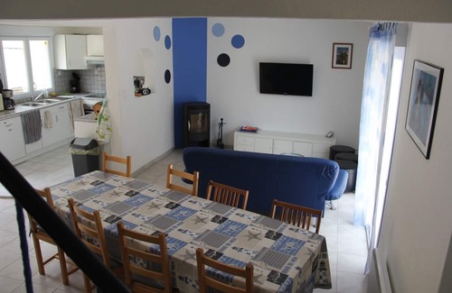 Sauvian Villa | Elegant Villa with Private Pool and Ocean View for 8 Guests