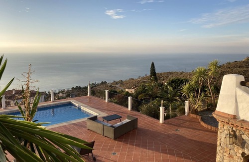 Salobrena Villa | Seaside Villa with Pool and Breathtaking Ocean Views