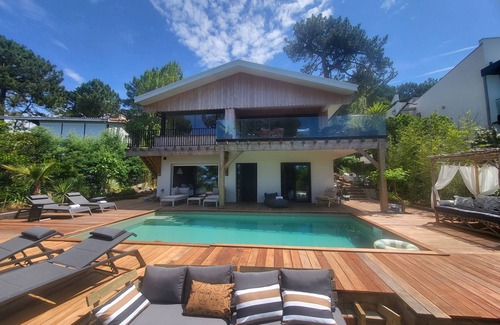 Pyla-sur-Mer Villa | Elegant Villa with Pool and Ocean Views, Steps from Beach