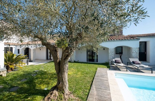 Saint-Martin-de-Re House | Villa with swimming pool in the heart of Saint Martin