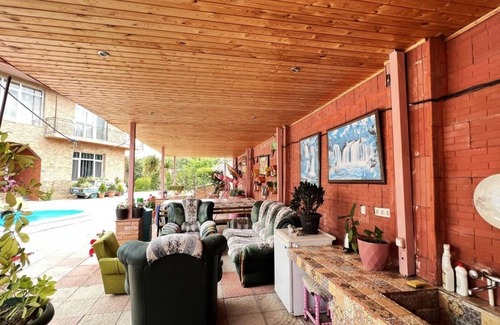 Tbilisi Villa | Idyllic Villa with Pool - Perfect for Family Getaways