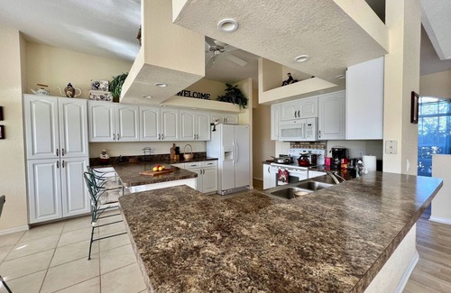 Broadmoor Villa | Family-Friendly Villa with Pool, Spa & Ocean View Retreat