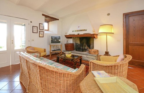 Tredozio Villa | Scenic Villa with Pool and Breathtaking Apennine Views