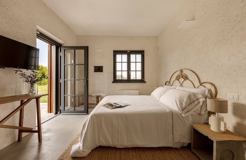 Pescia Romana Other | Tranquil Villa with Pool, 800m from Beach – Guest Rated 10/10