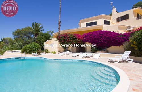 Funchal House | Inviting Villa with Pool and Ocean View in Praia da Luz