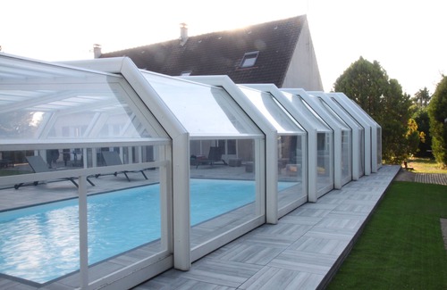Acheres-la-Foret House | Indulge in a Villa with Heated Indoor Pool, Rated 10/10