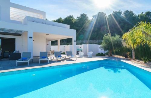 Portitxol Villa | Elegant Villa Xicoria with Pool and Child-Friendly Amenities