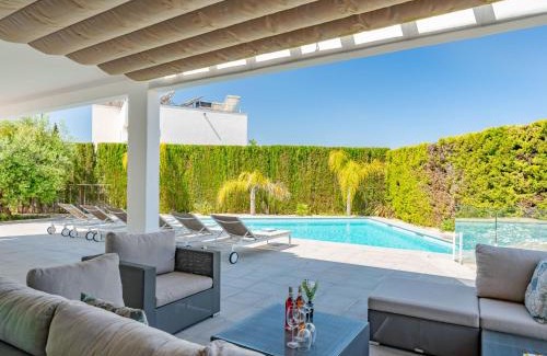 Portitxol Villa | Elegant Villa Xicoria with Pool and Child-Friendly Amenities