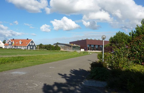 Julianadorp aan zee House | Elegant Villa XXl with Spa, Ocean View & Hot Tub Awaits