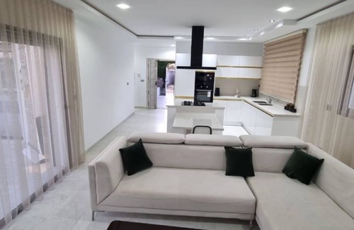 Aghir Villa | Villa Yahia Luxury and Tranquility for 6 People with Private Pool