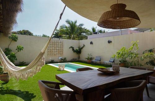 Perula Villa | Relax at Villa Yahualli: Pet-Friendly Retreat with Pool