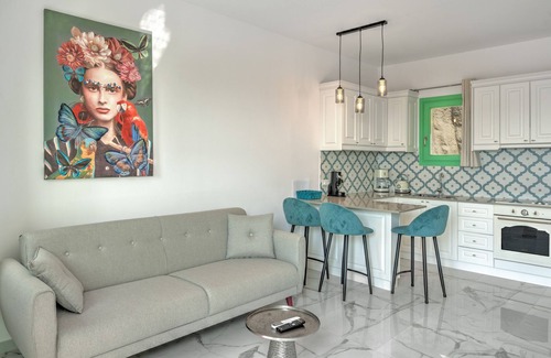 Lefkos Villa | Elegant Villa 'Yani La Scala' with Ocean View & Spa