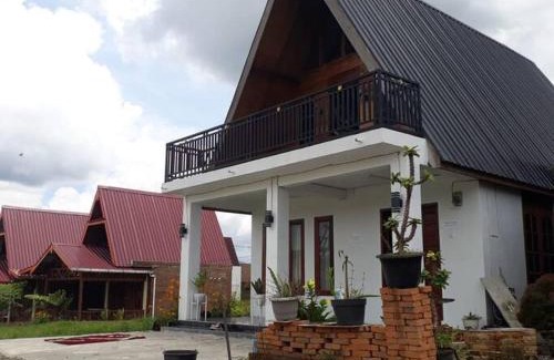 Karo Villa | Discover Villa Yasmine Siosar - Family-Friendly Getaway