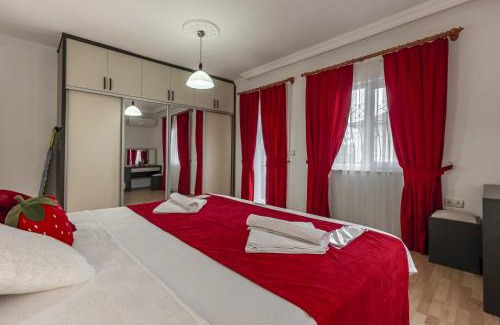Korkuteli Villa | Experience Villa Yazır: Oceanfront Poolside Retreat
