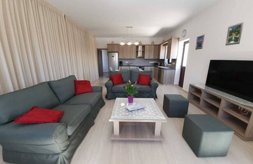 Geroskipou Villa | Villa Yermanina: An Unforgettable Stay with Private Pool