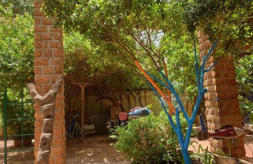 Ouagadougou Bed & Breakfast | Discover Villa Yiri Suma: Family-Friendly Getaway with Dining