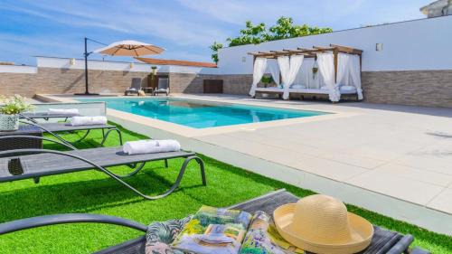 Almayate Bajo House | Elegant Villa Yules-Moisés Vélez-Málaga with Private Pool