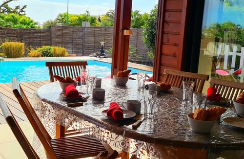 Carosse Villa | Relax at Villa Z'ETOILEE with Pool in Mont Roquefeuil