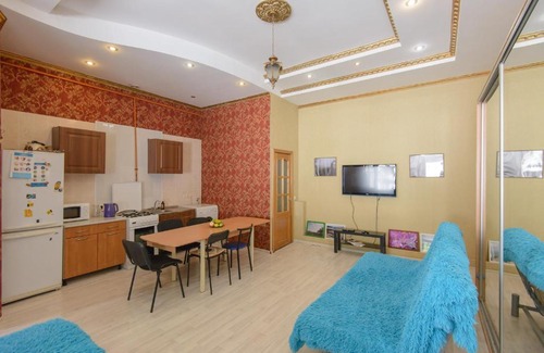 Rostov-on-Don Villa | Pet-Friendly Villa Zakrutkina 4 with Hot Tub & Kitchen