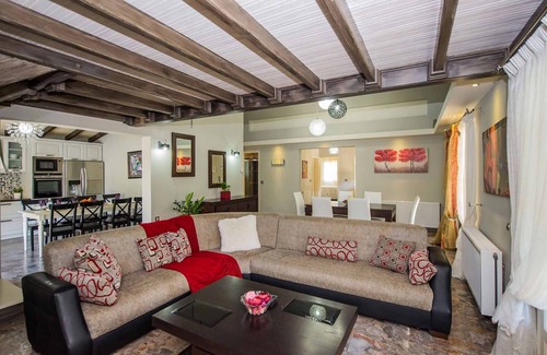Peroulion Villa | Villa Zapphira: Oceanfront Escape with Private Pool