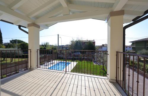 Peschiera del Garda Villa | Villa Zarina: Oceanfront Getaway for Up to 12 Guests