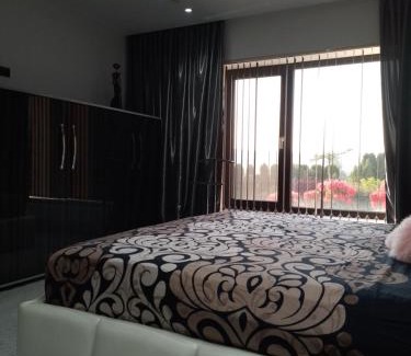 Holubyne House | Villa Solva: Oceanfront Escape with 10/10 Guest Ratings