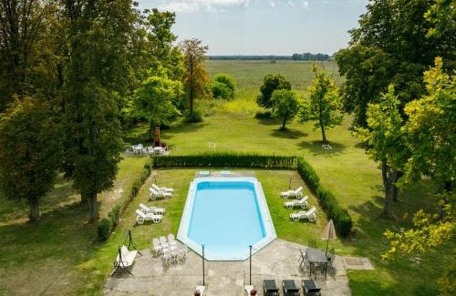 Fonyod Villa | Discover Villa Zichy: Pet-Friendly Retreat with Pool